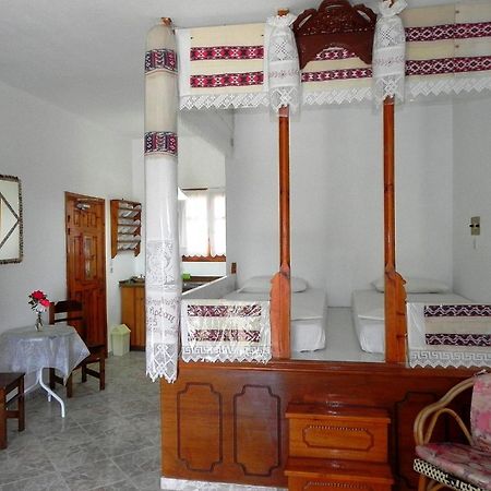 Mihalis Studios Lakki  Luaran gambar