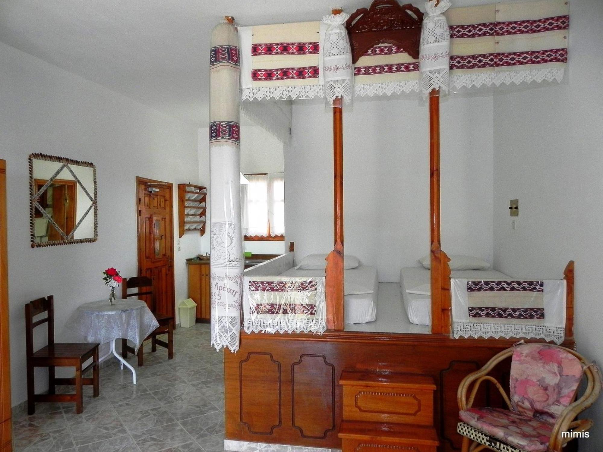 Mihalis Studios Lakki  Luaran gambar