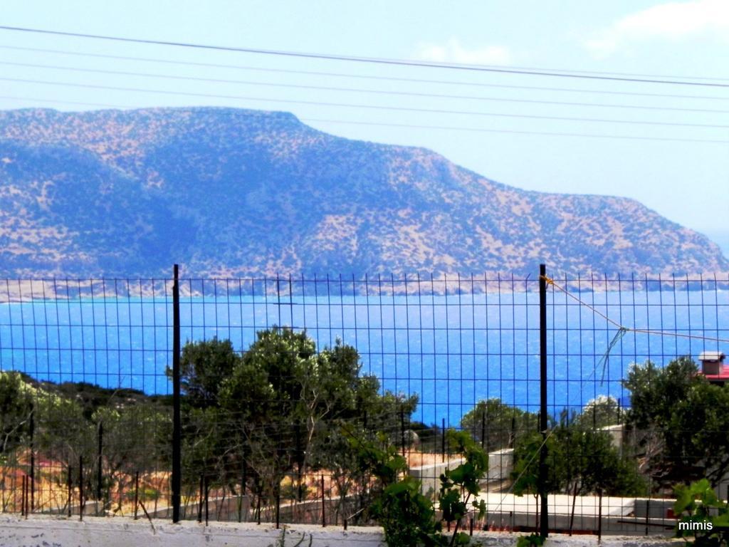 Mihalis Studios Lakki  Bilik gambar
